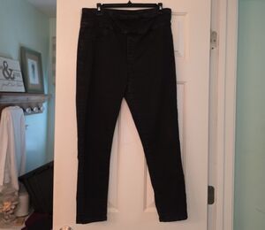 Elegant Black Skinny Jeans for Women